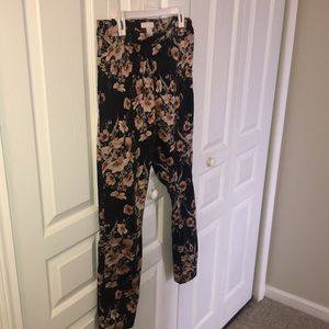 Women’s floral stretch slacks